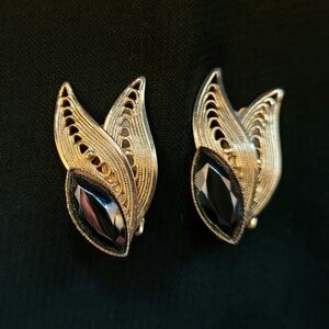 Vintage 1960s Gold Filigree Leaf and Hematite Earrings